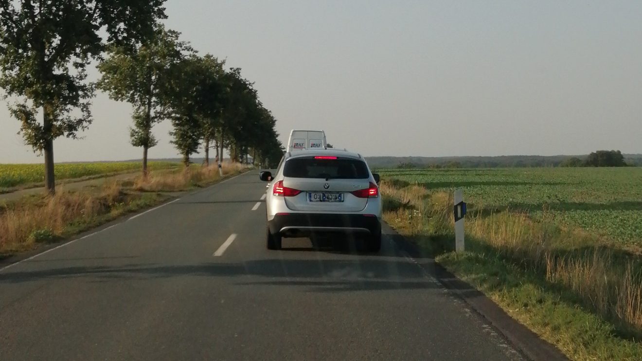 Der tägliche Stau-Ausblick vieler Pendlerinnen und Pendler. Foto: Patrick Sartor