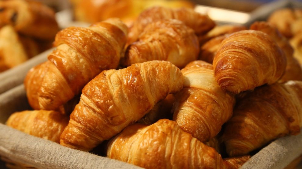 Wo gibt es an den Feiertagen frische Brötchen und Croissants in Wallenhorst? Symbolfoto: Pexels auf Pixabay