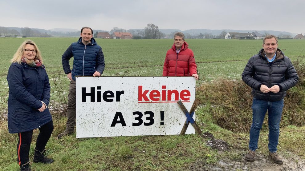 Beziehen klar Position gegen die A33-Nord: Die SPD-Ratsmitglieder (v.l.) Sabine Steinkamp, Stefan Grothaus, Hans Stegemann und Guido Pott. Foto: SPD Wallenhorst