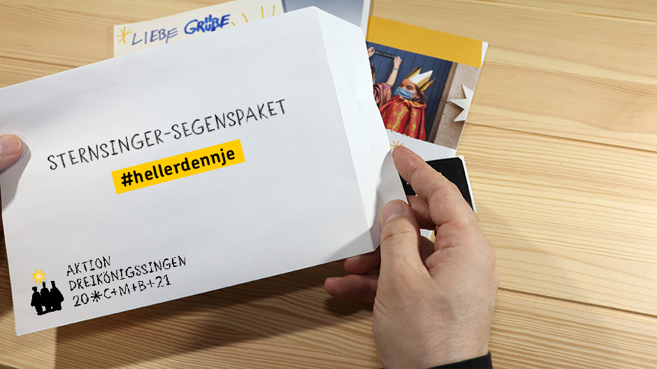 Das Sternsinger-Segenspaket: Bestückt mit einer kleine Spendentüte, einem Flyer und dem Segen der Sternsinger kann die Botschaft der Sternsinger kontaktlos und kreativ zu den Menschen kommen. Foto: Martina Gloge / Kindermissionswerk