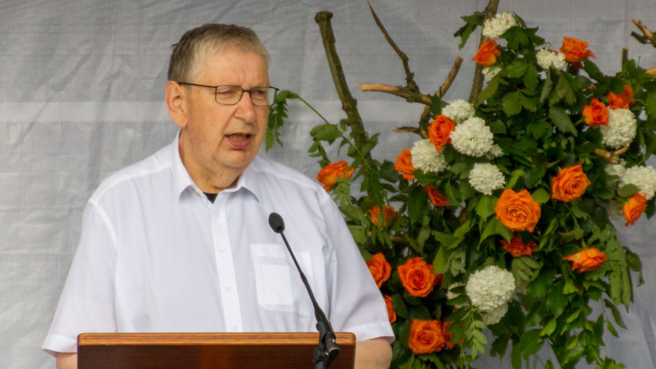 Diözesanpräses Reinhard Molitor hält die Festrede zum Thema „Kolping in und nach Corona“. Foto: André Thöle / Kolpingsfamilie Hollage