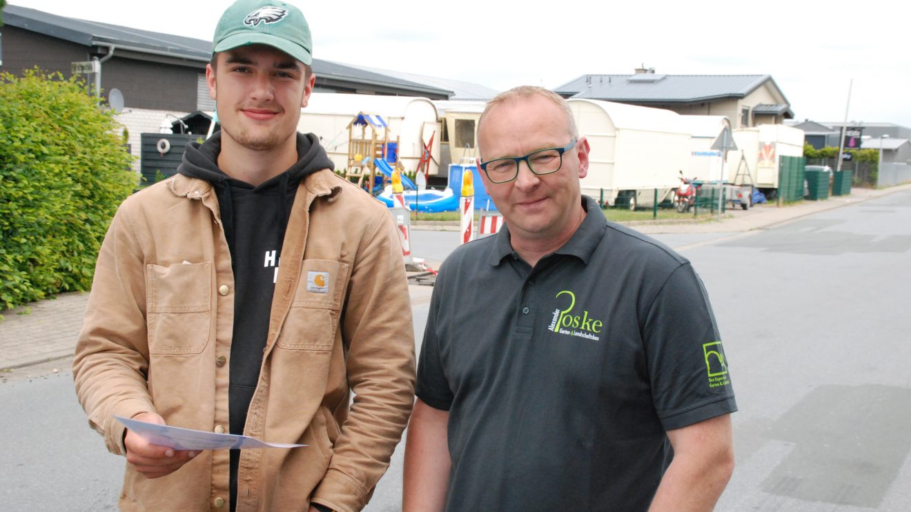 Gemeinsame GenerationenWerkstatt von Hörnschemeyer Dächer und Poske Garten- und Landschaftsbau mit der Realschule Wallenhorst. Foto: Babette Rüscher-Ufermann / Ursachenstiftung Osnabrück