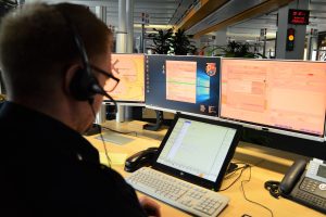 Die Software „ProQA“ kommt nun auch in der Regionalleitstelle Osnabrück bei Notrufen zum Einsatz. Foto: Landkreis Osnabrück/Henning Müller-Detert