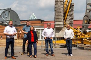 Freuen sich über den Beginn der Bauarbeiten am Andreaskindergarten in Hollage-Ost: (v.l.) Guido Pott, Hauke Klein, Ulrike Gering, Hubert Pohlmann und Jochen Klein. Foto: SPD Wallenhorst