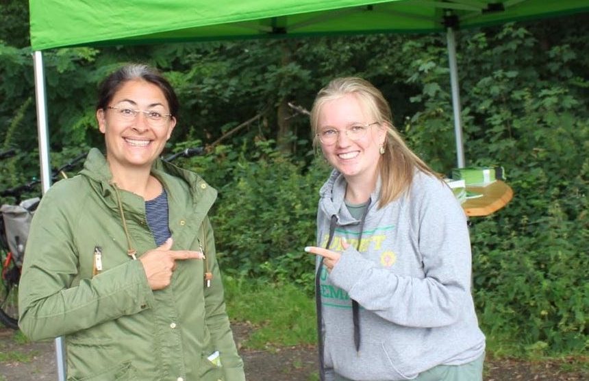 Filiz Polat (MdB Bündnis 90 / Die Grünen) und Lilian-Ruth Sasse, Grüne Spitzenkandidatin für den Wallenhorster Gemeinderat. Foto: Lilian-Ruth Sasse