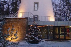 Die Hollager Mühle wird in diesem Jahr ausnahmsweise der Ort für den Wallenhorster Weihnachtsmarkt sein. Foto: Andreas Thünker