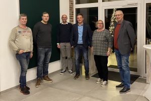 Von links nach rechts: Dirk Lammerskitten, Dominik Küttner, Stefan Pape, Andre Budke, Anna Schwegmann und Johannes Hawighorst. Es fehlen Franz-Josef Landwehr, Marcus Schmidt und Clemens Lammerskitten. Foto: CDU Hollage