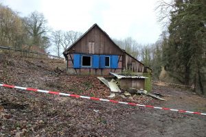 Das abgebrannte Fachwerkhaus in Wallenhorst-Rulle im Nettetal. Foto: Markus Steinkamp