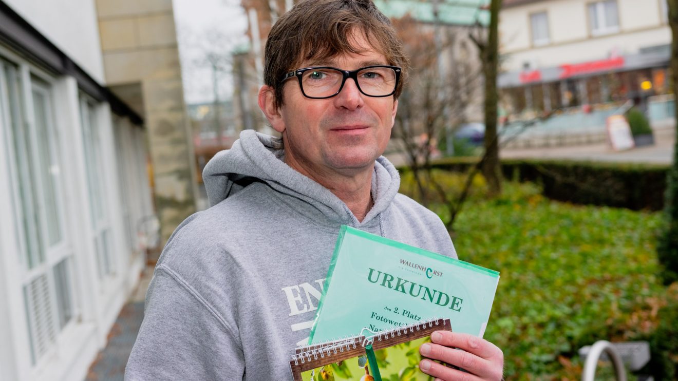 Den zweiten Platz belegte Dirk Wichmann mit dem Foto „Wespen bei der Birnenernte“. Foto: André Thöle