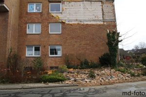 Ein Sturmschaden in Rulle: Hier stürzte die Außenfassade zum Teil ein. Foto: Marc Dallmöller / md-foto.com