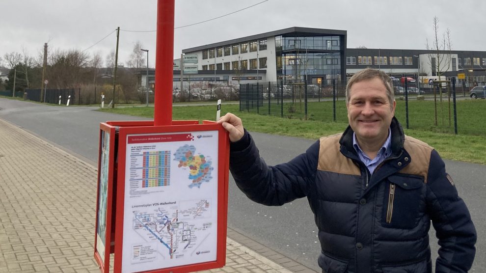 Der SPD-Landtagsabgeordnete Guido Pott freut sich über die Landesförderung für einen attraktiven ÖPNV in Wallenhorst. Foto: Hendrik Chmiel (Büro Guido Pott)