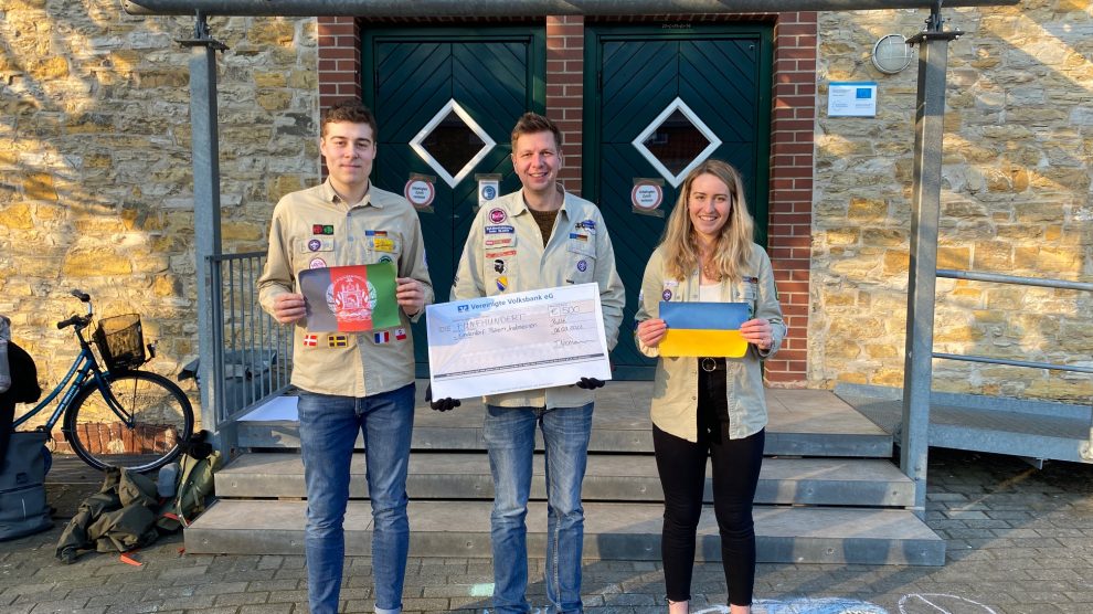 Getreu dem Pfadfinder-Motto „Jeden Tag eine gute Tat“ spenden die Ruller Pfadfinder dieses Jahr den Großteil des Erlöses angesichts der furchtbaren aktuellen politischen Ereignisse an verschiedene Organisationen. Foto: Ruller Pfadfinder