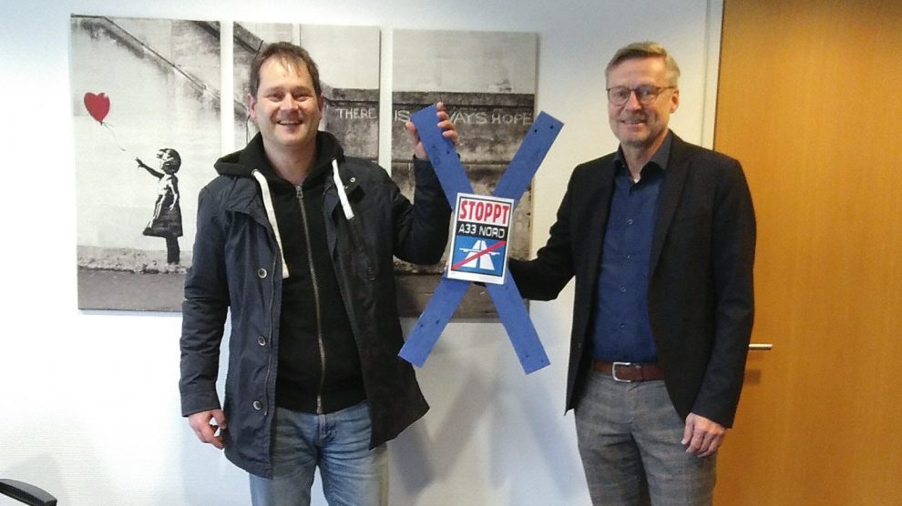 Mario Wöstmann (links, Vorstand Bündnis 90 / Die Grünen Ortsverband Wallenhorst) und Otto Steinkamp (Bürgermeister). Foto: Mario Wöstmann