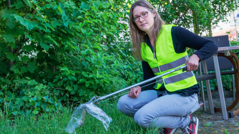 Isabella Markfort lädt alle Interessierten ein, am Aktionstag in Wallenhorst aufzuräumen. Foto: André Thöle / Gemeinde Wallenhorst