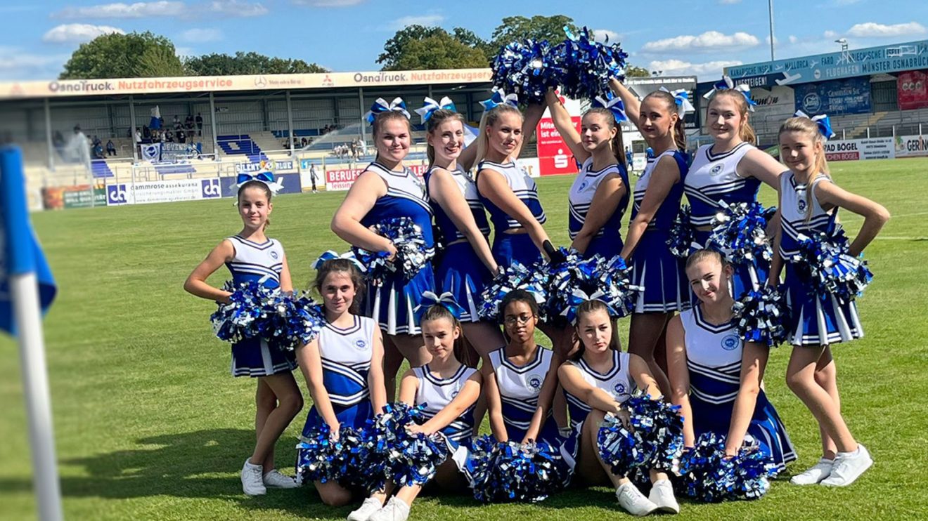 Die Cheerdance-Gruppe der Sportfreunde Lotte: die „Blue Sparks“. Foto: Lara Oberholthaus