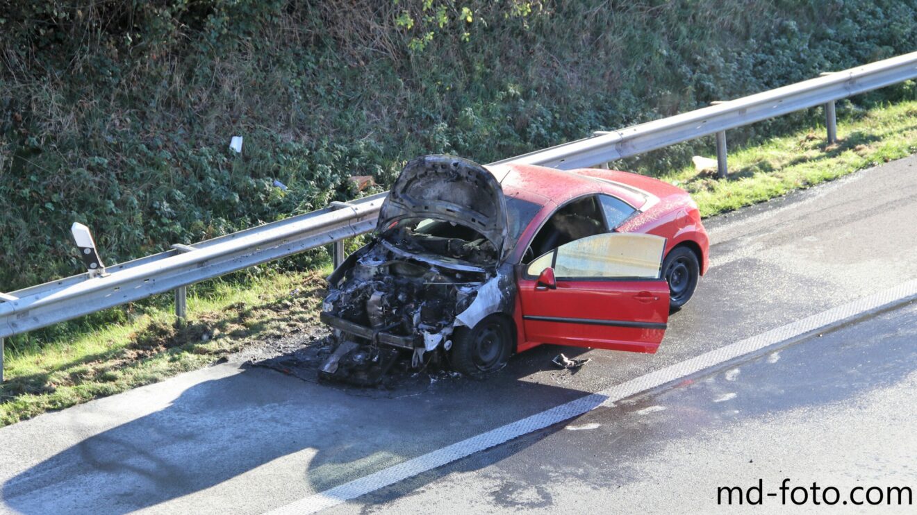 Auf der A1 kam es am Sonntag rund um Wallenhorst zu mehreren Verkehrsunfällen und Pkw-Bränden. Foto: Marc Dallmöller / md-foto.com