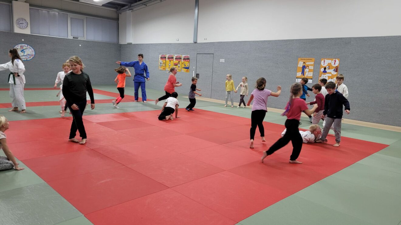 Eindrücke der ersten Trainingsstunden. Foto: Blau-Weiss Hollage