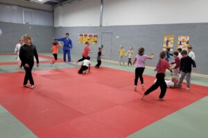 Eindrücke der ersten Trainingsstunden. Foto: Blau-Weiss Hollage