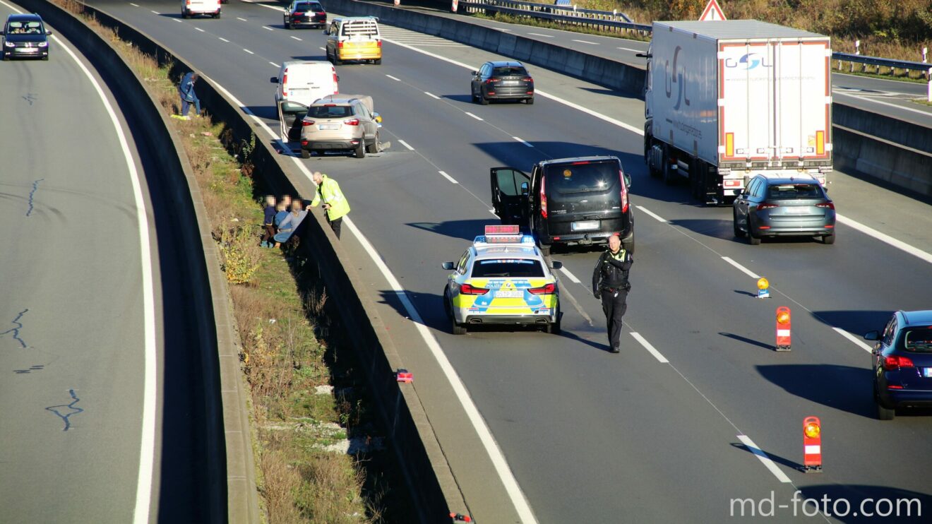 Auf der A1 kam es am Sonntag rund um Wallenhorst zu mehreren Verkehrsunfällen und Pkw-Bränden. Foto: Marc Dallmöller / md-foto.com