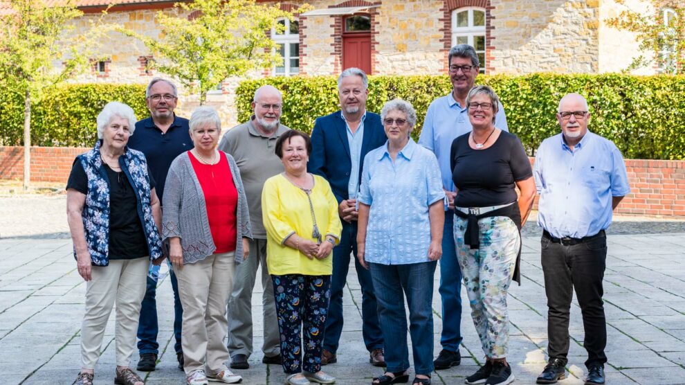 Für die Mitglieder des Seniorenbeirats – hier im September 2020 mit der damaligen Gleichstellungsbeauftragten Kornelia Böert (2. von rechts) – werden Nachfolger gesucht. Foto: André Thöle