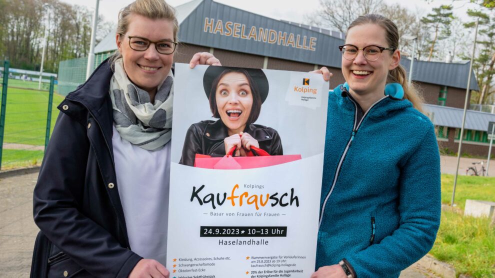 Martina Unland und Janina Bode organisieren „Kolpings Kaufrausch“. Foto: André Thöle