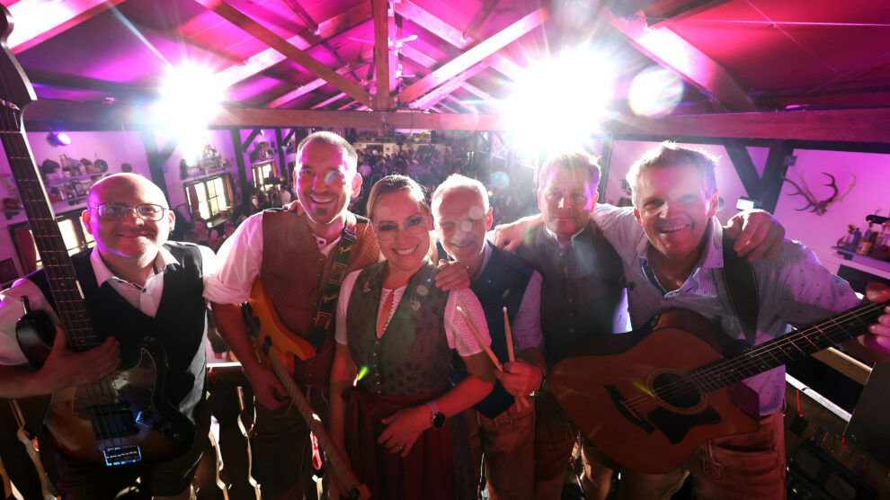 Take Five aus München kommen zum Hollager Oktoberfest 2023. Foto: Alexander Hassenstein / Getty Images