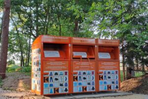 Altkleider-Sammelcontainer an der Ziegeleistraße in Hollage. Foto: André Thöle / Kolpingsfamilie Hollage