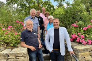 Die Vorstandsmitglieder Martin Hawighorst, Arno Weerd, Hans-Jürgen Klumpe, Hans-Jürgen Goldkamp, Gerda Fleddermann-Albes und Christel Herkenhoff gemeinsam mit dem Wallenhorster Landtagsabgeordneten Guido Pott. Foto: Hendrik Chmiel (Büro Guido Pott)