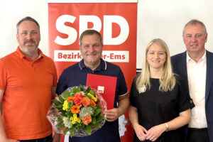 Hendrik Remme (Vorsitzender SPD Wallenhorst), Guido Pott (Landtagsabgeordneter), Dr. Kathrin Wahlmann (stellv. SPD-Landesvorsitzende) und Werner Lager (SPD-Kreisvorsitzender). Foto: SPD Wallenhorst
