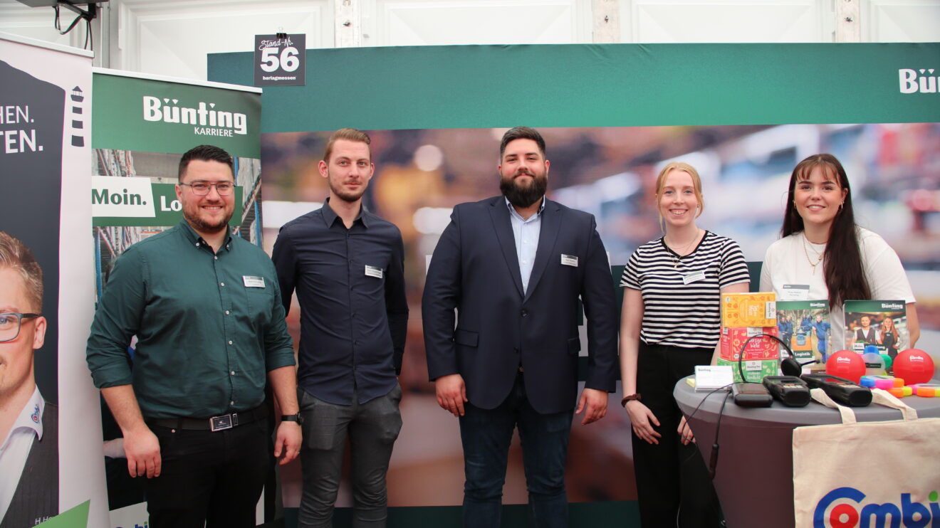 Unternehmen wie die Bünting Gruppe aus Wallenhorst präsentierten sich auf der Jobmesse in Osnabrück. Foto: Marc Dallmöller / md-foto.com