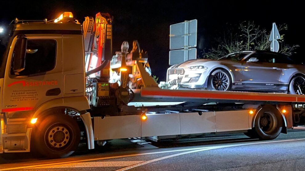 Auf Antrag der Osnabrücker Staatsanwaltschaft wurde der Sportwagen in Wallenhorst beschlagnahmt. Foto: Polizei Osnabrück