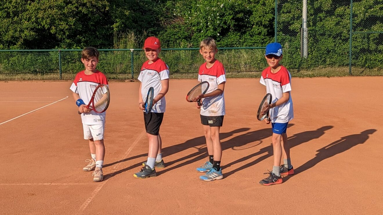 Die U10-Jungs: Juan Pablo Guisandes, Henry Süllow, David Bartke, Nils Weisemöller. Foto: TSV Wallenhorst