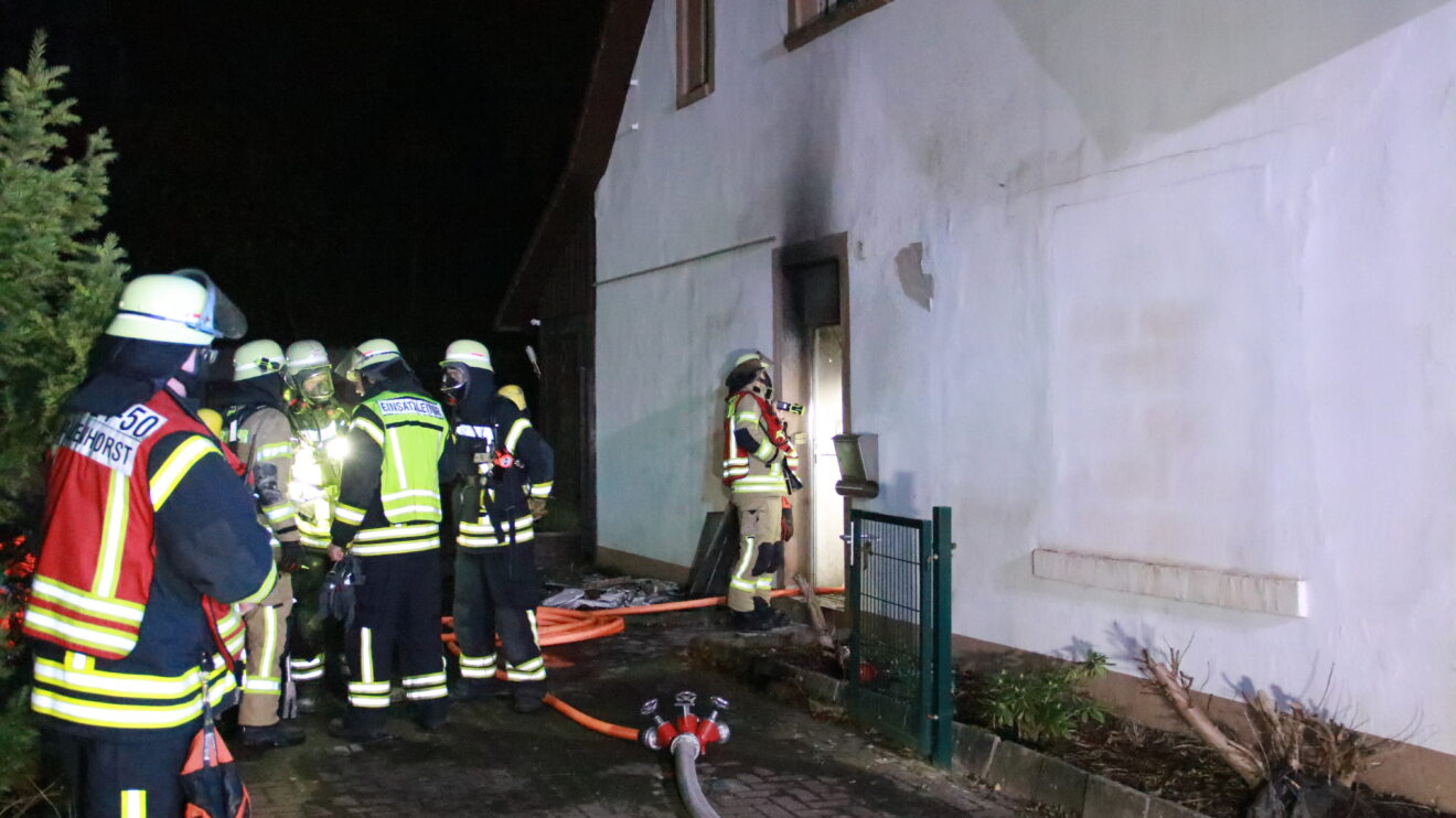 Feuerwehreinsatz in Lechtingen an der Osnabrücker Straße. Foto: Marc Dallmöller