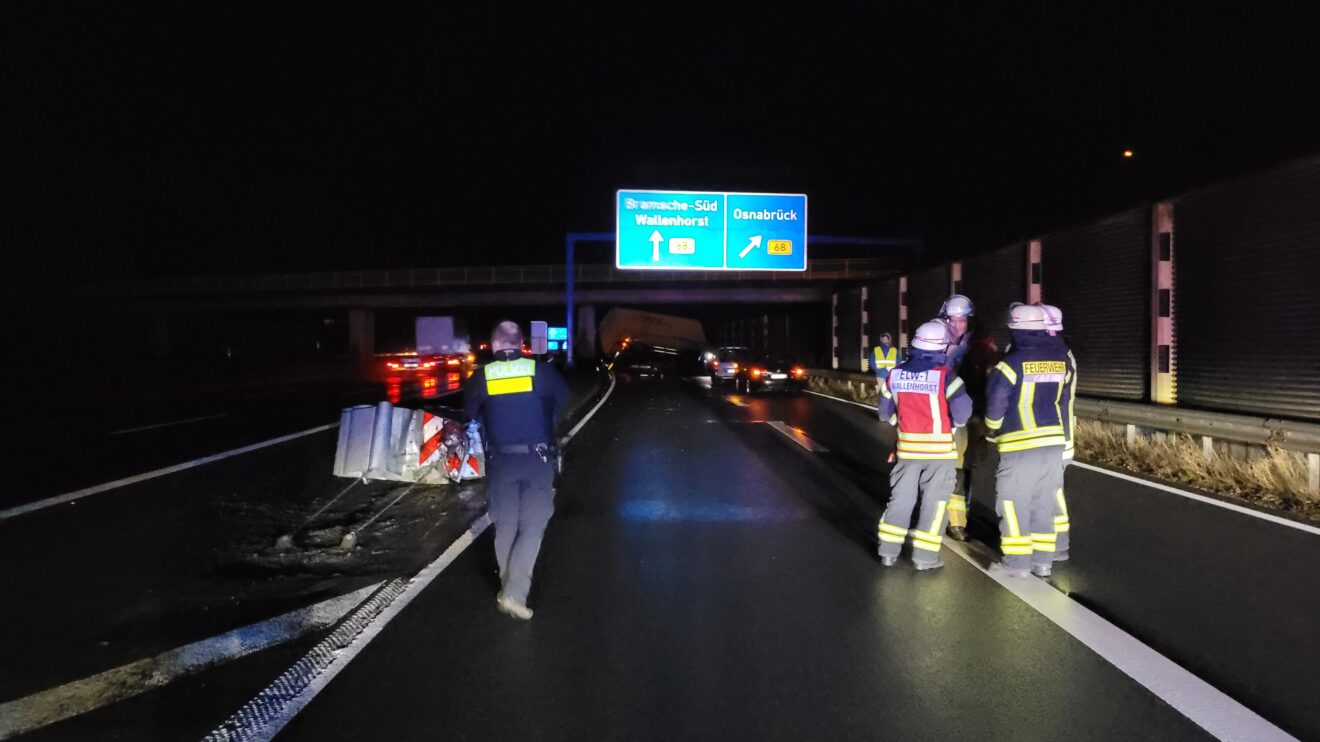 Verkehrsunfall mit einem Paketlaster auf der A1 bei Wallenhorst. Foto: Marc Dallmöller / md-foto.com
