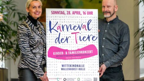Margret Terglane und Jens Petering laden seitens der Gemeinde Wallenhorst herzlich zum Kinder- und Familienkonzert ein. Foto: Gemeinde Wallenhorst