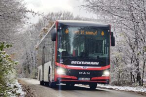 Bild eines der neuen Fahrzeuge in Winterlandschaft. Foto: Firma Beckermann