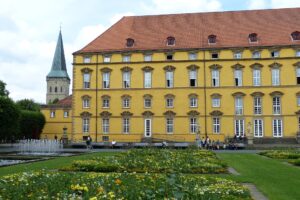 Die Demonstration findet am Samstag im Osnabrücker Schlossgarten statt. Foto: falco / Pixabay