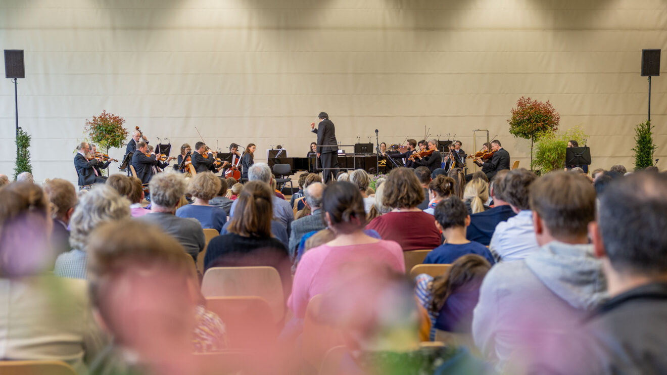 Gut besucht: das Familienkonzert des Osnabrücker Symphonieorchesters in Wallenhorst. Foto: André Thöle / Gemeinde Wallenhorst