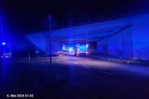 Ein schwerer Verkehrsunfall am Hörnschen Knapp ereignte sich in der Nach zu Montag in Wallenhorst. Foto: Marc Dallmöller / md-foto.com