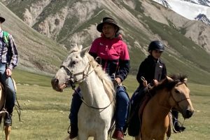 Ariun Duurenbat Schmidt stammt aus der Mongolei und lebt in Wallenhorst-Hollage. Sie etabliert gerade einen Austausch mit mongolischen Jugendlichen und sucht Beschäftigungen für eine Gruppe, die bald nach Osnabrück kommt. Foto: privat