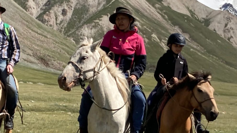 Ariun Duurenbat Schmidt stammt aus der Mongolei und lebt in Wallenhorst-Hollage. Sie etabliert gerade einen Austausch mit mongolischen Jugendlichen und sucht Beschäftigungen für eine Gruppe, die bald nach Osnabrück kommt. Foto: privat