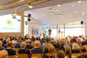 Die Sportlerehrung findet – wie hier im Jahr 2023 – im Wallenhorster Ratssaal statt. Foto: André Thöle / Gemeinde Wallenhorst