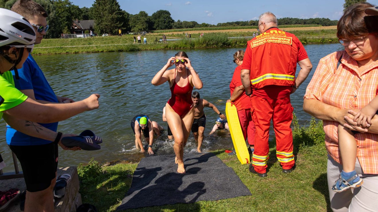 Nach 500 Metern Schwimmen folgen 20 Kilometer Radfahren.