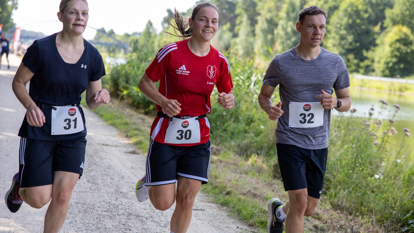 Zum Abschluss geht es für 5 Kilometer auf die Laufstrecke.