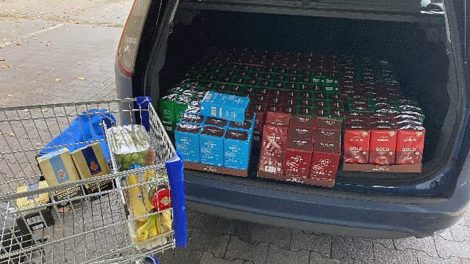 Das Diebesgut: 174 Packungen Kaffee wurden aus einem Supermarkt in Wallenhorst gestohlen. Foto: Polizei