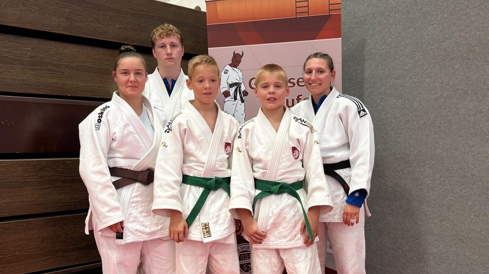 Starke Auftritte der Hollager Judoka beim Teufel-Turnier in Garbsen. Fotos: Blau-Weiss Hollage