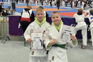 Die erfolgreichen Brüder Leo und Jan Pfannenstiel vom Blau-Weiss Hollage. Foto: Blau-Weiss Hollage