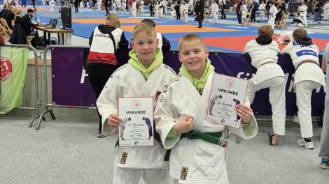 Die erfolgreichen Brüder Leo und Jan Pfannenstiel vom Blau-Weiss Hollage. Foto: Blau-Weiss Hollage