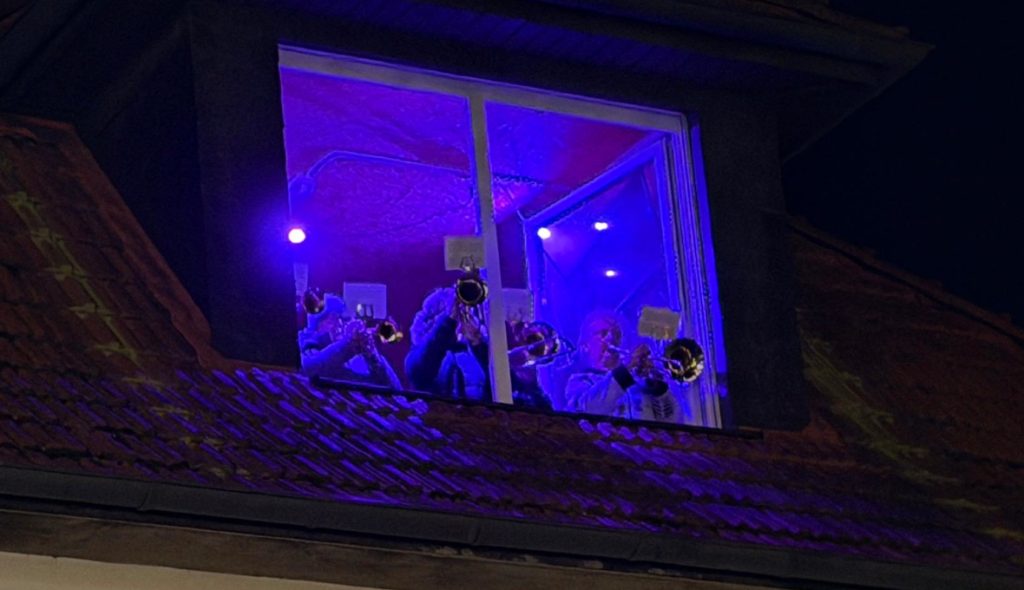 Die Turmbläsern auf dem Wallenhorster Weihnachtsmarkt 2025. Foto: Berelsmann