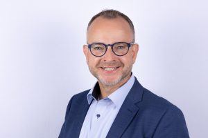 Christian Böwer: Der zweifache Familienvater kandidiert als unabhängiger Bewerber ohne Parteibuch um die Nachfolge von Bürgermeister Otto Steinkamp bei der Kommunalwahl am 13. September 2026. Foto: Christian Böwer